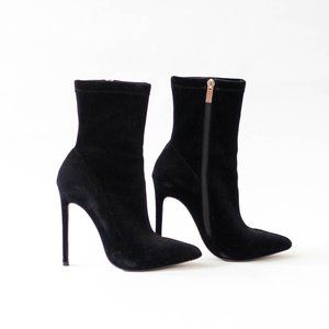 Neiman Marcus | Black Pointed Toe Ankle Boots